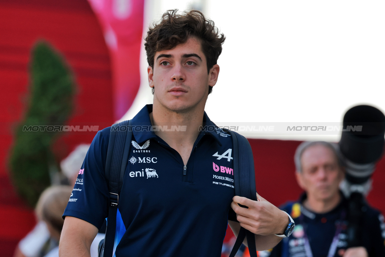 GP QATAR, Franco Colapinto (ARG) Alpine F1 Team.

28.11.2025 Formula 1 World Championship, Rd 23, Qatar Grand Prix, Doha, Qatar, Sprint Qualifiche Day.

- www.xpbimages.com, EMail: requests@xpbimages.com © Copyright: Moy / XPB Images