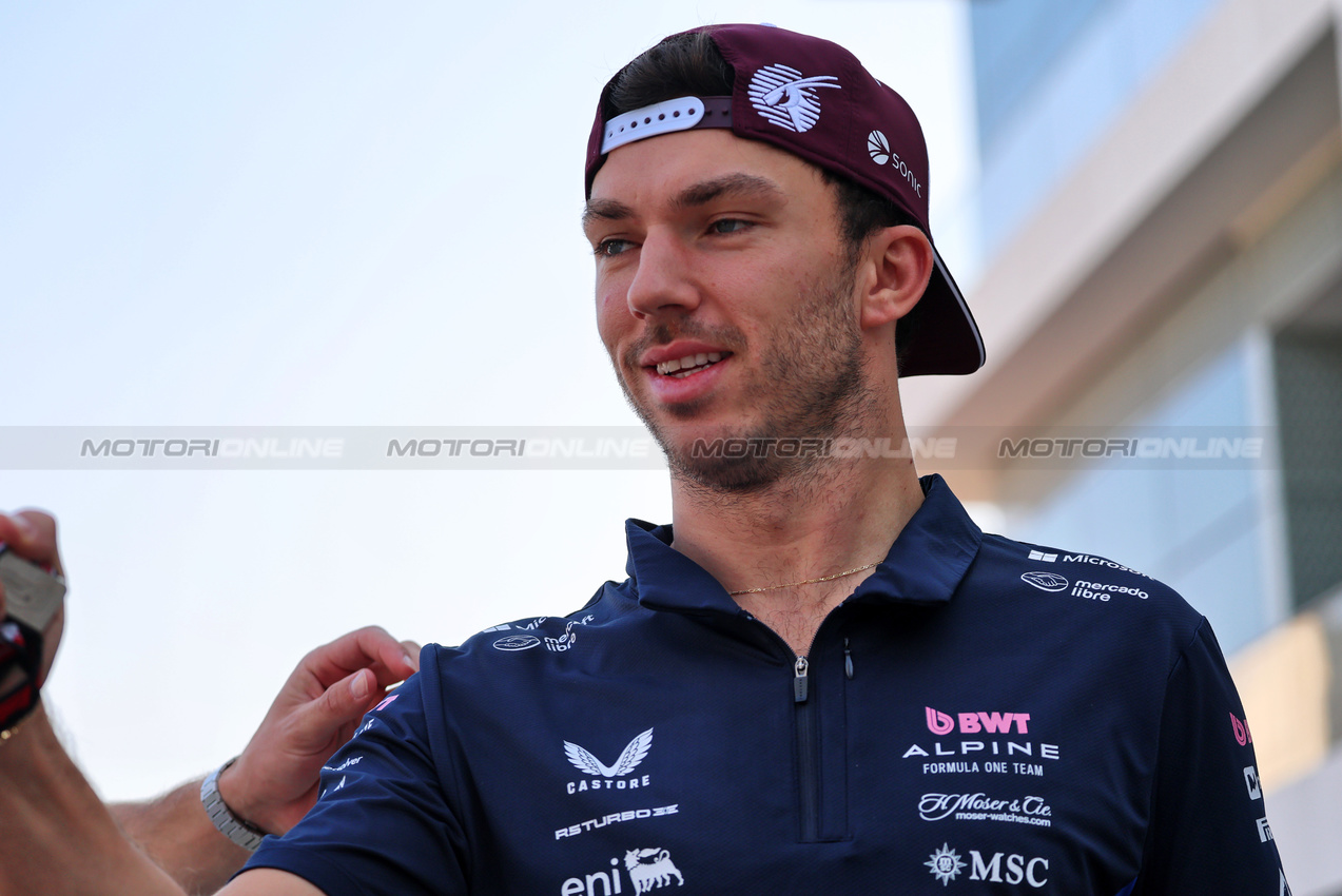 GP QATAR, Pierre Gasly (FRA) Alpine F1 Team.

28.11.2025 Formula 1 World Championship, Rd 23, Qatar Grand Prix, Doha, Qatar, Sprint Qualifiche Day.

- www.xpbimages.com, EMail: requests@xpbimages.com © Copyright: Batchelor / XPB Images