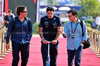 GP QATAR, (L to R): Roberto Mehri (ESP) with Carlos Sainz (ESP) Atlassian Williams Racing e Carlos Onoro Sainz (ESP) Driver Manager.

28.11.2025 Formula 1 World Championship, Rd 23, Qatar Grand Prix, Doha, Qatar, Sprint Qualifiche Day.

- www.xpbimages.com, EMail: requests@xpbimages.com © Copyright: Moy / XPB Images