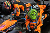GP QATAR, Lando Norris (GBR) McLaren MCL39 e Oscar Piastri (AUS) McLaren MCL39 in Sprint qualifying parc ferme.

28.11.2025 Formula 1 World Championship, Rd 23, Qatar Grand Prix, Doha, Qatar, Sprint Qualifiche Day.

- www.xpbimages.com, EMail: requests@xpbimages.com © Copyright: Batchelor / XPB Images