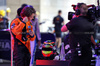 GP QATAR, Pole sitter Oscar Piastri (AUS) McLaren in Sprint qualifying parc ferme.

28.11.2025 Formula 1 World Championship, Rd 23, Qatar Grand Prix, Doha, Qatar, Sprint Qualifiche Day.

- www.xpbimages.com, EMail: requests@xpbimages.com © Copyright: Charniaux / XPB Images