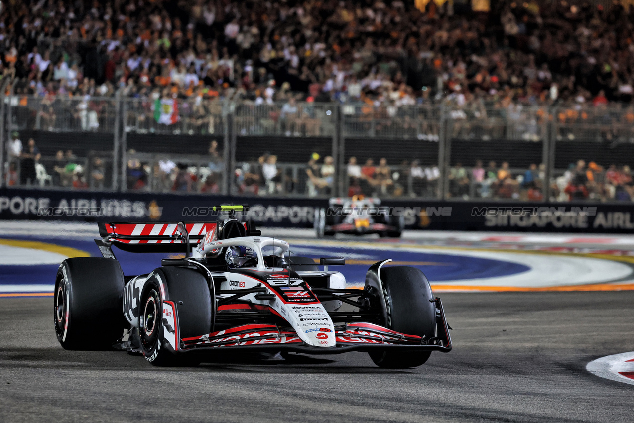 GP SINGAPORE, Oliver Bearman (GBR) Haas VF-25.

05.10.2025. Formula 1 World Championship, Rd 18, Singapore Grand Prix, Marina Bay Street Circuit, Singapore, Gara Day.

- www.xpbimages.com, EMail: requests@xpbimages.com © Copyright: Moy / XPB Images