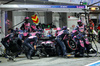 GP SINGAPORE, Pierre Gasly (FRA) Alpine F1 Team A525 makes a pit stop.

05.10.2025. Formula 1 World Championship, Rd 18, Singapore Grand Prix, Marina Bay Street Circuit, Singapore, Gara Day.

- www.xpbimages.com, EMail: requests@xpbimages.com © Copyright: Batchelor / XPB Images