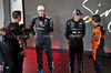 GP SINGAPORE, (L to R): Jenson Button (GBR) Sky Sports F1 Presenter / Atlassian Williams Racing Senior Advisor with vincitore George Russell (GBR) Mercedes AMG F1; Max Verstappen (NLD) Red Bull Racing; e Lando Norris (GBR) McLaren, in parc ferme.

05.10.2025. Formula 1 World Championship, Rd 18, Singapore Grand Prix, Marina Bay Street Circuit, Singapore, Gara Day.

- www.xpbimages.com, EMail: requests@xpbimages.com © Copyright: Batchelor / XPB Images