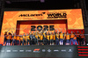 GP SINGAPORE, McLaren celebrates winning the Constructors' Championship on the podium.

05.10.2025. Formula 1 World Championship, Rd 18, Singapore Grand Prix, Marina Bay Street Circuit, Singapore, Gara Day.

- www.xpbimages.com, EMail: requests@xpbimages.com © Copyright: Batchelor / XPB Images