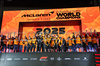 GP SINGAPORE, McLaren celebrates winning the Constructors' Championship on the podium.

05.10.2025. Formula 1 World Championship, Rd 18, Singapore Grand Prix, Marina Bay Street Circuit, Singapore, Gara Day.

- www.xpbimages.com, EMail: requests@xpbimages.com © Copyright: Batchelor / XPB Images