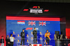 GP SINGAPORE, The podium (L to R):Max Verstappen (NLD) Red Bull Racing, second; George Russell (GBR) Mercedes AMG F1, vincitore; Lando Norris (GBR) McLaren, third.

05.10.2025. Formula 1 World Championship, Rd 18, Singapore Grand Prix, Marina Bay Street Circuit, Singapore, Gara Day.

- www.xpbimages.com, EMail: requests@xpbimages.com © Copyright: Bearne / XPB Images