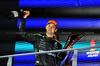 GP SINGAPORE, Gara winner George Russell (GBR) Mercedes AMG F1 celebrates on the podium.

05.10.2025. Formula 1 World Championship, Rd 18, Singapore Grand Prix, Marina Bay Street Circuit, Singapore, Gara Day.

 - www.xpbimages.com, EMail: requests@xpbimages.com © Copyright: Rew / XPB Images
