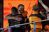 GP SINGAPORE, McLaren celebrates winning the Constructors' Championship on the podium.

05.10.2025. Formula 1 World Championship, Rd 18, Singapore Grand Prix, Marina Bay Street Circuit, Singapore, Gara Day.

 - www.xpbimages.com, EMail: requests@xpbimages.com © Copyright: Rew / XPB Images