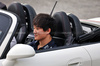 GP SINGAPORE, Yuki Tsunoda (JPN) Red Bull Racing on the drivers' parade.

05.10.2025. Formula 1 World Championship, Rd 18, Singapore Grand Prix, Marina Bay Street Circuit, Singapore, Gara Day.

- www.xpbimages.com, EMail: requests@xpbimages.com © Copyright: Moy / XPB Images