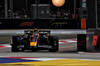 GP SINGAPORE, Max Verstappen (NLD) Red Bull Racing RB21.

05.10.2025. Formula 1 World Championship, Rd 18, Singapore Grand Prix, Marina Bay Street Circuit, Singapore, Gara Day.

 - www.xpbimages.com, EMail: requests@xpbimages.com © Copyright: Rew / XPB Images