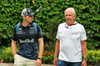 GP SINGAPORE, (L to R): Max Verstappen (NLD) Red Bull Racing with Dr Helmut Marko (AUT) Red Bull Motorsport Consultant.

05.10.2025. Formula 1 World Championship, Rd 18, Singapore Grand Prix, Marina Bay Street Circuit, Singapore, Gara Day.

- www.xpbimages.com, EMail: requests@xpbimages.com © Copyright: Moy / XPB Images