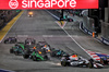 GP SINGAPORE, Isack Hadjar (FRA) Racing Bulls VCARB 02 e Oliver Bearman (GBR) Haas VF-25 make contact at the partenza of the race.

05.10.2025. Formula 1 World Championship, Rd 18, Singapore Grand Prix, Marina Bay Street Circuit, Singapore, Gara Day.

- www.xpbimages.com, EMail: requests@xpbimages.com © Copyright: Batchelor / XPB Images