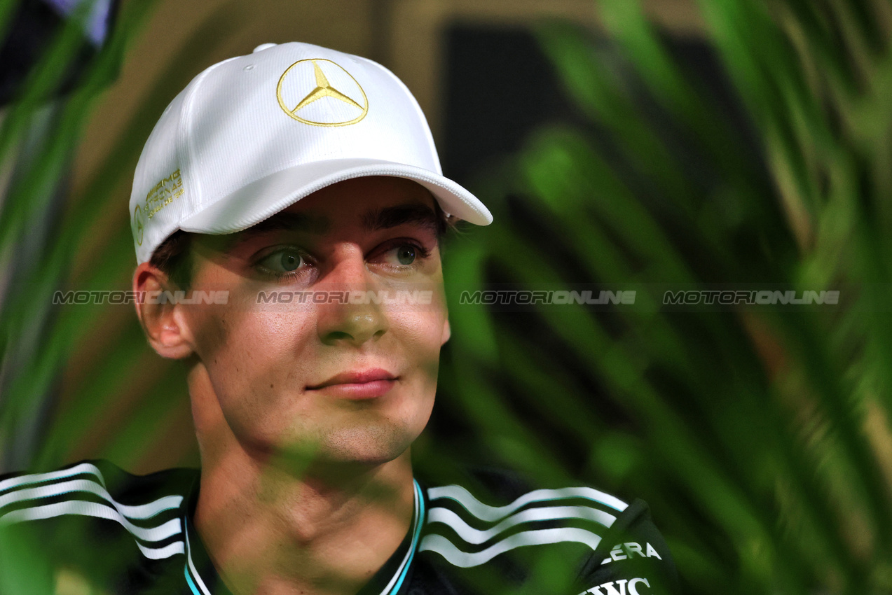 GP SINGAPORE, George Russell (GBR) Mercedes AMG F1.

02.10.2025. Formula 1 World Championship, Rd 18, Singapore Grand Prix, Marina Bay Street Circuit, Singapore, Preparation Day.

- www.xpbimages.com, EMail: requests@xpbimages.com © Copyright: Moy / XPB Images