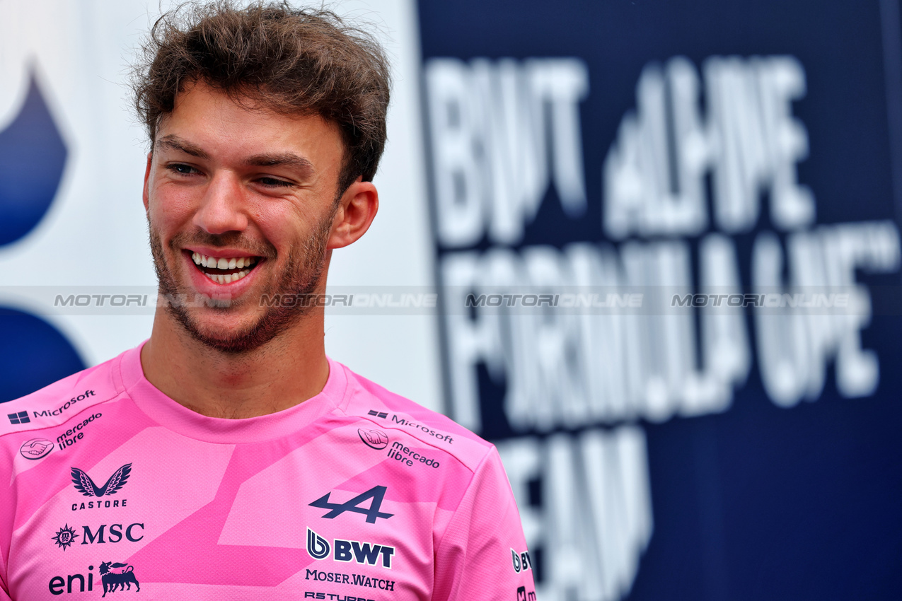 GP SINGAPORE, Pierre Gasly (FRA) Alpine F1 Team.

02.10.2025. Formula 1 World Championship, Rd 18, Singapore Grand Prix, Marina Bay Street Circuit, Singapore, Preparation Day.

- www.xpbimages.com, EMail: requests@xpbimages.com © Copyright: Batchelor / XPB Images