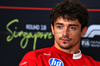 GP SINGAPORE, Charles Leclerc (MON) Ferrari in the FIA Press Conference.

02.10.2025. Formula 1 World Championship, Rd 18, Singapore Grand Prix, Marina Bay Street Circuit, Singapore, Preparation Day.

 - www.xpbimages.com, EMail: requests@xpbimages.com © Copyright: Rew / XPB Images