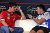 GP SINGAPORE, (L to R): Charles Leclerc (MON) Ferrari e Isack Hadjar (FRA) Racing Bulls, in the FIA Press Conference.

02.10.2025. Formula 1 World Championship, Rd 18, Singapore Grand Prix, Marina Bay Street Circuit, Singapore, Preparation Day.

 - www.xpbimages.com, EMail: requests@xpbimages.com © Copyright: Rew / XPB Images