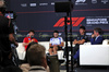 GP SINGAPORE, (L to R): Charles Leclerc (MON) Ferrari; Isack Hadjar (FRA) Racing Bulls; e Alexander Albon (THA) Atlassian Williams Racing, in the FIA Press Conference.

02.10.2025. Formula 1 World Championship, Rd 18, Singapore Grand Prix, Marina Bay Street Circuit, Singapore, Preparation Day.

 - www.xpbimages.com, EMail: requests@xpbimages.com © Copyright: Rew / XPB Images