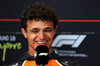 GP SINGAPORE, Lando Norris (GBR) McLaren in the FIA Press Conference.

02.10.2025. Formula 1 World Championship, Rd 18, Singapore Grand Prix, Marina Bay Street Circuit, Singapore, Preparation Day.

 - www.xpbimages.com, EMail: requests@xpbimages.com © Copyright: Rew / XPB Images