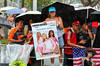 GP SINGAPORE, Circuit Atmosfera - fans e their flags, banners e posters.

02.10.2025. Formula 1 World Championship, Rd 18, Singapore Grand Prix, Marina Bay Street Circuit, Singapore, Preparation Day.

- www.xpbimages.com, EMail: requests@xpbimages.com © Copyright: Moy / XPB Images