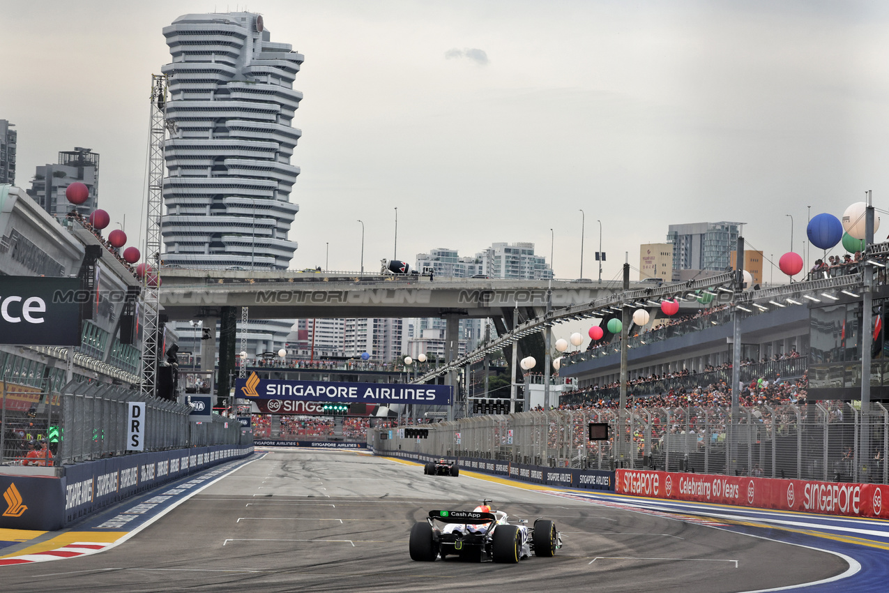GP SINGAPORE, Isack Hadjar (FRA) Racing Bulls VCARB 02.

04.10.2025. Formula 1 World Championship, Rd 18, Singapore Grand Prix, Marina Bay Street Circuit, Singapore, Qualifiche Day.

- www.xpbimages.com, EMail: requests@xpbimages.com © Copyright: Bearne / XPB Images