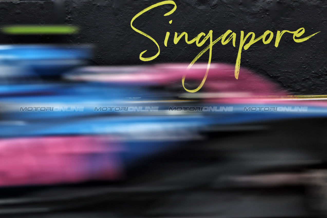 GP SINGAPORE, Franco Colapinto (ARG) Alpine F1 Team A525.

04.10.2025. Formula 1 World Championship, Rd 18, Singapore Grand Prix, Marina Bay Street Circuit, Singapore, Qualifiche Day.

- www.xpbimages.com, EMail: requests@xpbimages.com © Copyright: Bearne / XPB Images