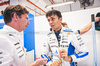 GP SINGAPORE, (L to R): James Vowles (GBR) Atlassian Williams Racing Team Principal with Alexander Albon (THA) Atlassian Williams Racing.

04.10.2025. Formula 1 World Championship, Rd 18, Singapore Grand Prix, Marina Bay Street Circuit, Singapore, Qualifiche Day.

- www.xpbimages.com, EMail: requests@xpbimages.com © Copyright: Bearne / XPB Images