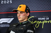GP SINGAPORE, Oscar Piastri (AUS) McLaren in the post qualifying FIA Press Conference.

04.10.2025. Formula 1 World Championship, Rd 18, Singapore Grand Prix, Marina Bay Street Circuit, Singapore, Qualifiche Day.

- www.xpbimages.com, EMail: requests@xpbimages.com © Copyright: Bearne / XPB Images