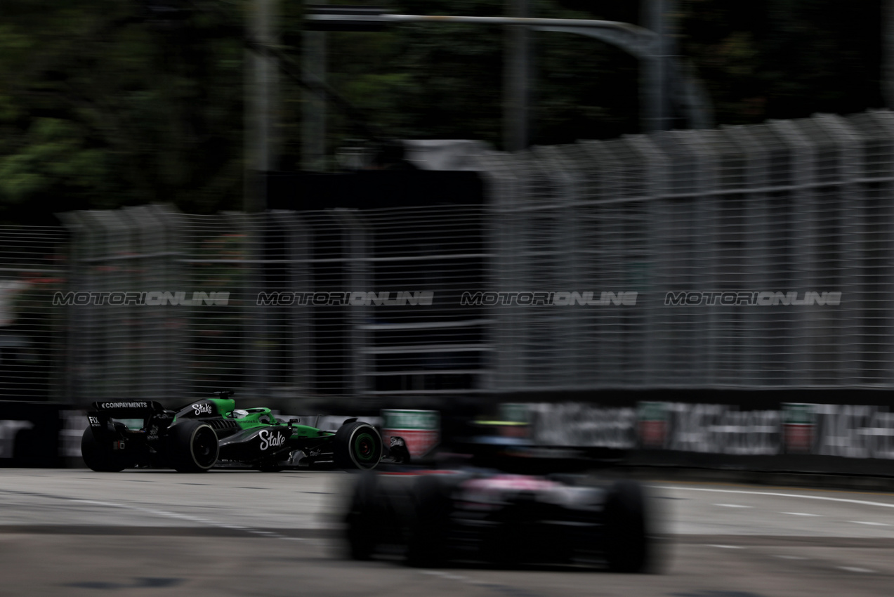 GP SINGAPORE, Nico Hulkenberg (GER) Sauber C45.

03.10.2025. Formula 1 World Championship, Rd 18, Singapore Grand Prix, Marina Bay Street Circuit, Singapore, Practice Day.

- www.xpbimages.com, EMail: requests@xpbimages.com © Copyright: Charniaux / XPB Images