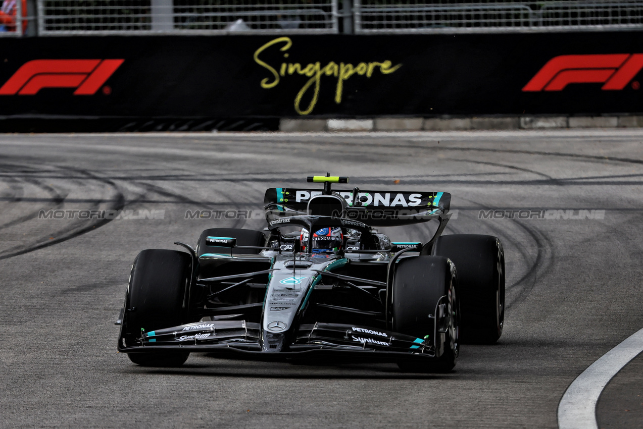 GP SINGAPORE, Andrea Kimi Antonelli (ITA) Mercedes AMG F1 W16.

03.10.2025. Formula 1 World Championship, Rd 18, Singapore Grand Prix, Marina Bay Street Circuit, Singapore, Practice Day.

 - www.xpbimages.com, EMail: requests@xpbimages.com © Copyright: Rew / XPB Images