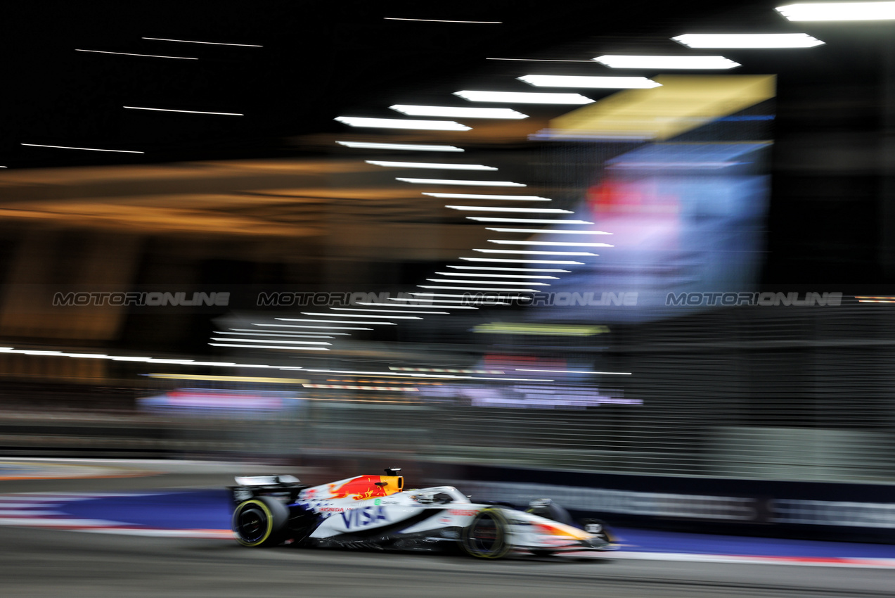 GP SINGAPORE, Isack Hadjar (FRA) Racing Bulls VCARB 02.

03.10.2025. Formula 1 World Championship, Rd 18, Singapore Grand Prix, Marina Bay Street Circuit, Singapore, Practice Day.

- www.xpbimages.com, EMail: requests@xpbimages.com © Copyright: Moy / XPB Images