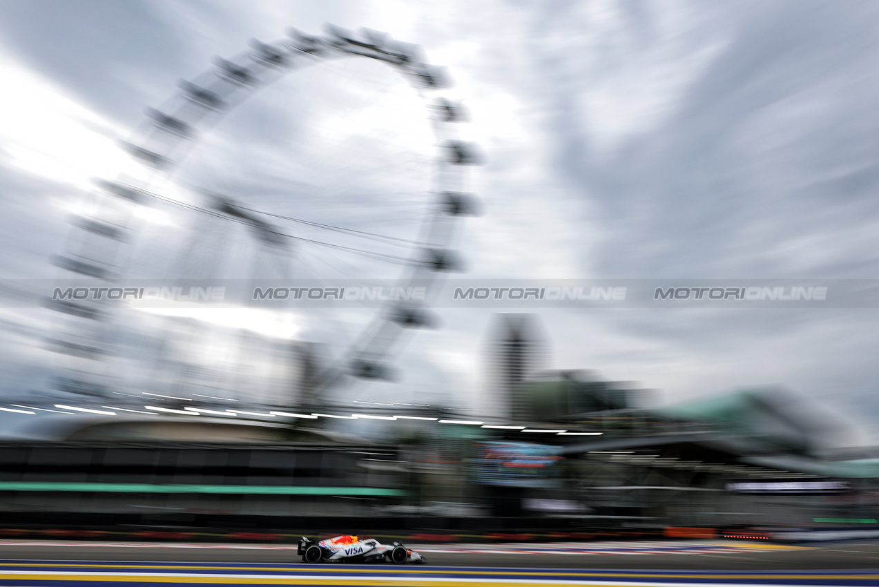 GP SINGAPORE, Isack Hadjar (FRA) Racing Bulls VCARB 02.

03.10.2025. Formula 1 World Championship, Rd 18, Singapore Grand Prix, Marina Bay Street Circuit, Singapore, Practice Day.

- www.xpbimages.com, EMail: requests@xpbimages.com © Copyright: Moy / XPB Images