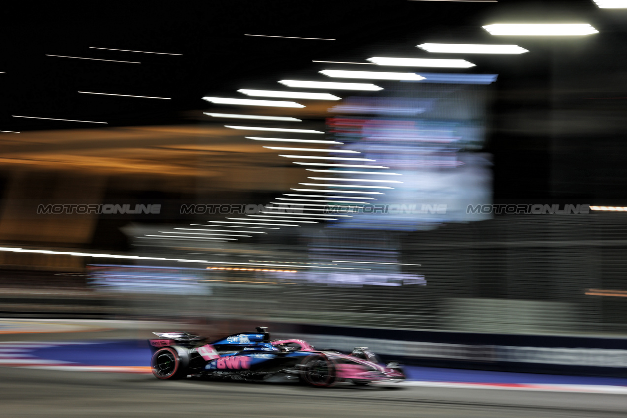 GP SINGAPORE, Pierre Gasly (FRA) Alpine F1 Team A525.

03.10.2025. Formula 1 World Championship, Rd 18, Singapore Grand Prix, Marina Bay Street Circuit, Singapore, Practice Day.

- www.xpbimages.com, EMail: requests@xpbimages.com © Copyright: Moy / XPB Images