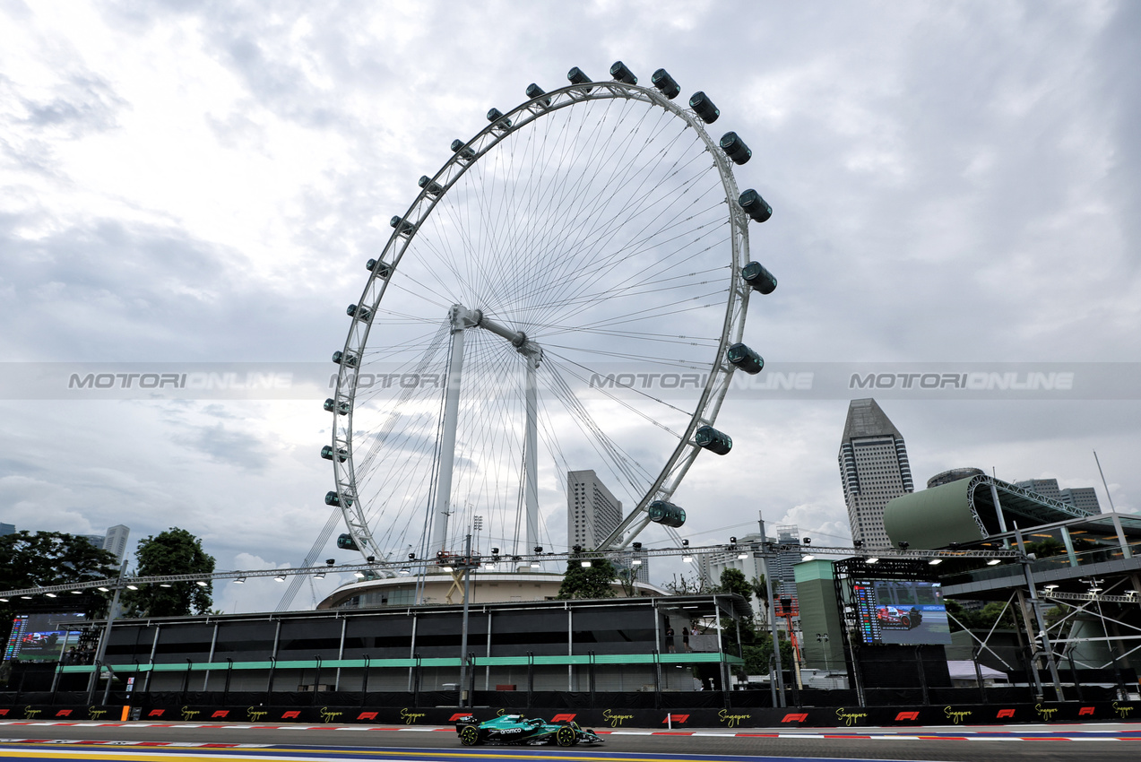 GP SINGAPORE, Lance Stroll (CDN) Aston Martin F1 Team AMR25.

03.10.2025. Formula 1 World Championship, Rd 18, Singapore Grand Prix, Marina Bay Street Circuit, Singapore, Practice Day.

- www.xpbimages.com, EMail: requests@xpbimages.com © Copyright: Moy / XPB Images