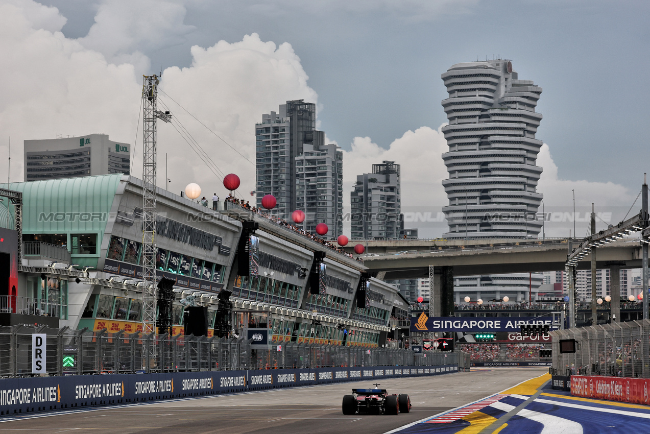 GP SINGAPORE, Charles Leclerc (MON) Ferrari SF-25.

03.10.2025. Formula 1 World Championship, Rd 18, Singapore Grand Prix, Marina Bay Street Circuit, Singapore, Practice Day.

- www.xpbimages.com, EMail: requests@xpbimages.com © Copyright: Moy / XPB Images