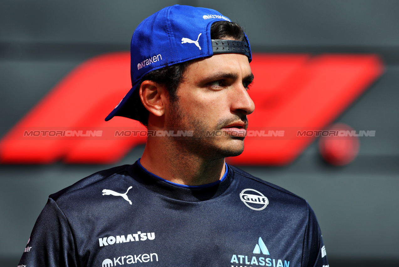 GP SPAGNA, Carlos Sainz (ESP) Atlassian Williams Racing.

01.06.2025. Formula 1 World Championship, Rd 9, Spanish Grand Prix, Barcelona, Spain, Gara Day.

 - www.xpbimages.com, EMail: requests@xpbimages.com © Copyright: Rew / XPB Images