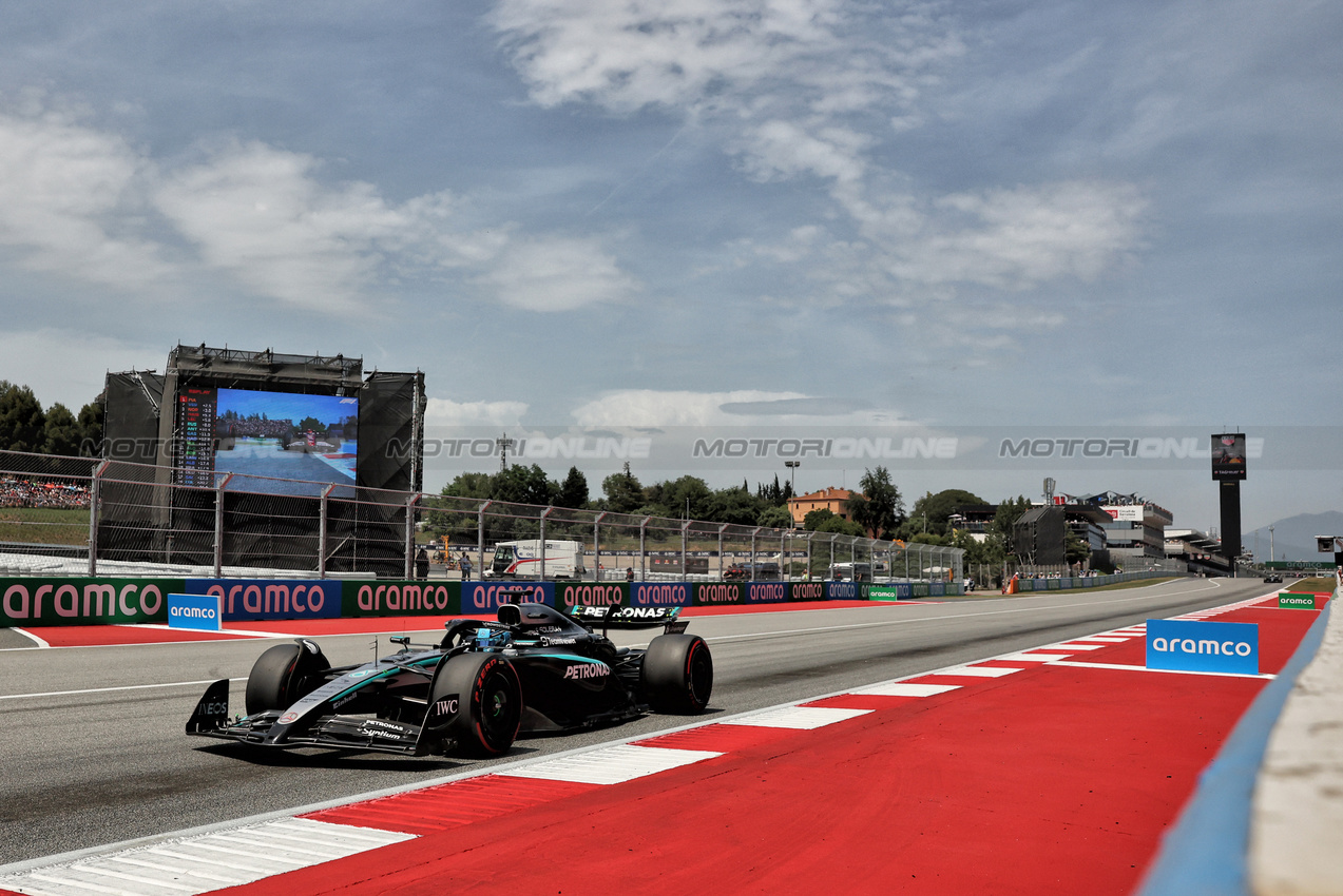 GP SPAGNA, George Russell (GBR) Mercedes AMG F1 W16.

01.06.2025. Formula 1 World Championship, Rd 9, Spanish Grand Prix, Barcelona, Spain, Gara Day.

- www.xpbimages.com, EMail: requests@xpbimages.com © Copyright: Bearne / XPB Images