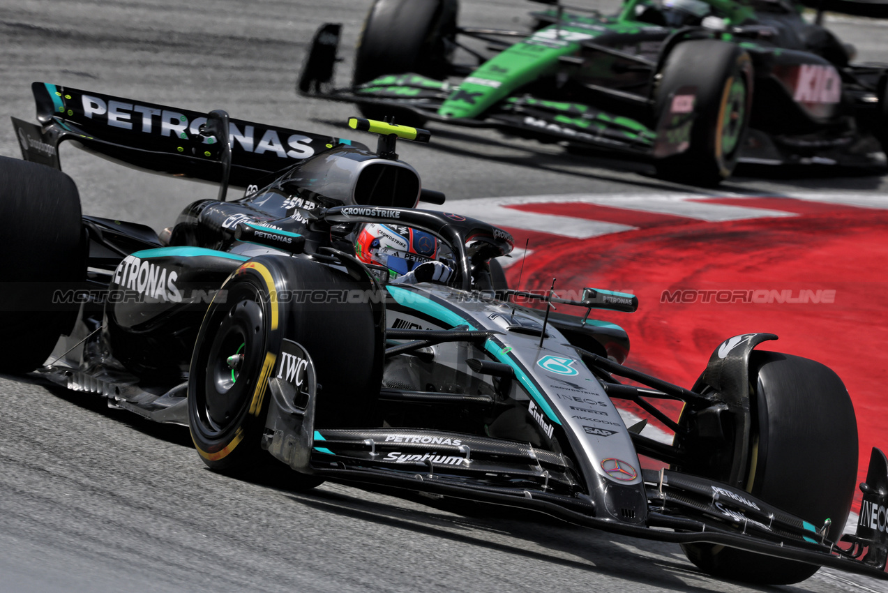 GP SPAGNA, Andrea Kimi Antonelli (ITA) Mercedes AMG F1 W16.

01.06.2025. Formula 1 World Championship, Rd 9, Spanish Grand Prix, Barcelona, Spain, Gara Day.

- www.xpbimages.com, EMail: requests@xpbimages.com © Copyright: Charniaux / XPB Images