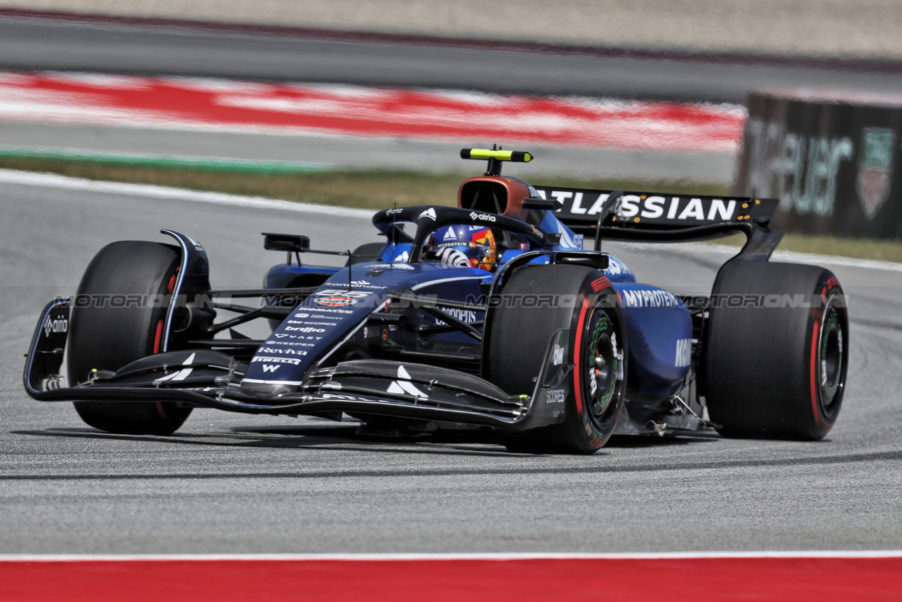 GP SPAGNA, Carlos Sainz (ESP) Atlassian Williams Racing FW47.

01.06.2025. Formula 1 World Championship, Rd 9, Spanish Grand Prix, Barcelona, Spain, Gara Day.

 - www.xpbimages.com, EMail: requests@xpbimages.com © Copyright: Rew / XPB Images