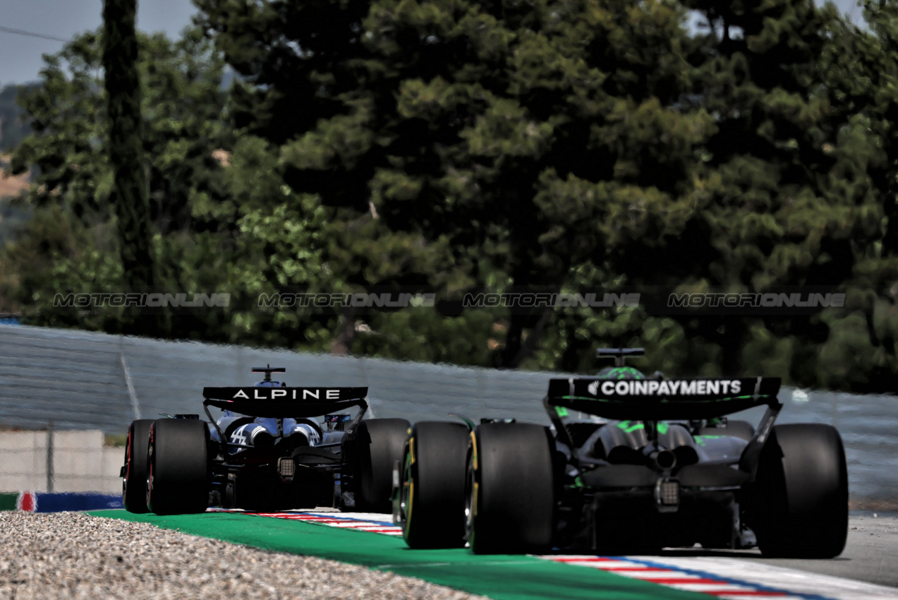 GP SPAGNA, Pierre Gasly (FRA) Alpine F1 Team A525.

01.06.2025. Formula 1 World Championship, Rd 9, Spanish Grand Prix, Barcelona, Spain, Gara Day.

 - www.xpbimages.com, EMail: requests@xpbimages.com © Copyright: Rew / XPB Images