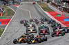 GP SPAGNA, Lando Norris (GBR) McLaren MCL39 e Max Verstappen (NLD) Red Bull Racing RB21 at the partenza of the race.

01.06.2025. Formula 1 World Championship, Rd 9, Spanish Grand Prix, Barcelona, Spain, Gara Day.

- www.xpbimages.com, EMail: requests@xpbimages.com © Copyright: Batchelor / XPB Images