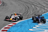 GP SPAGNA, Liam Lawson (NZL) Racing Bulls VCARB 02 e Alexander Albon (THA) Atlassian Williams Racing FW47 battle for position.

01.06.2025. Formula 1 World Championship, Rd 9, Spanish Grand Prix, Barcelona, Spain, Gara Day.

- www.xpbimages.com, EMail: requests@xpbimages.com © Copyright: Charniaux / XPB Images