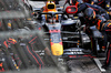 GP SPAGNA, Yuki Tsunoda (JPN) Red Bull Racing RB21 makes a pit stop.

01.06.2025. Formula 1 World Championship, Rd 9, Spanish Grand Prix, Barcelona, Spain, Gara Day.

- www.xpbimages.com, EMail: requests@xpbimages.com © Copyright: Bearne / XPB Images