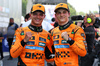 GP SPAGNA, (L to R): Second placed Lando Norris (GBR) McLaren celebrates with team mate e vincitore Oscar Piastri (AUS) McLaren in parc ferme.

01.06.2025. Formula 1 World Championship, Rd 9, Spanish Grand Prix, Barcelona, Spain, Gara Day.

 - www.xpbimages.com, EMail: requests@xpbimages.com © Copyright: Rew / XPB Images