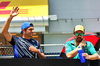 GP SPAGNA, (L to R): Carlos Sainz (ESP) Atlassian Williams Racing with Fernando Alonso (ESP) Aston Martin F1 Team on the drivers' parade.

01.06.2025. Formula 1 World Championship, Rd 9, Spanish Grand Prix, Barcelona, Spain, Gara Day.

- www.xpbimages.com, EMail: requests@xpbimages.com © Copyright: Batchelor / XPB Images