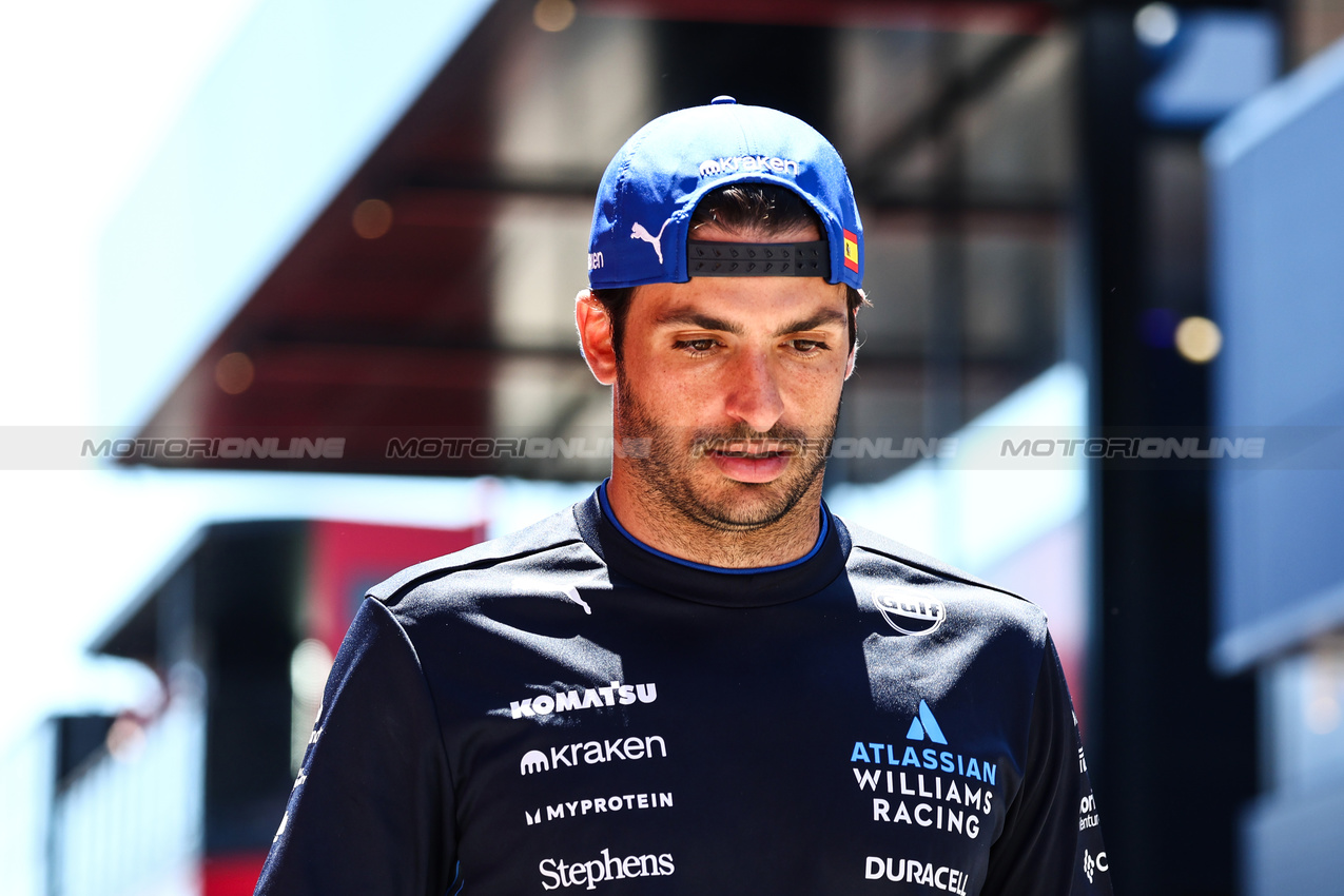 GP SPAGNA, Carlos Sainz Jr (ESP), Atlassian Williams Racing 
29.05.2025. Formula 1 World Championship, Rd 9, Spanish Grand Prix, Barcelona, Spain, Preparation Day.
- www.xpbimages.com, EMail: requests@xpbimages.com © Copyright: Charniaux / XPB Images