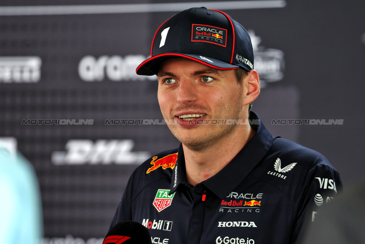 GP SPAGNA, Max Verstappen (NLD) Red Bull Racing.

29.05.2025. Formula 1 World Championship, Rd 9, Spanish Grand Prix, Barcelona, Spain, Preparation Day.

- www.xpbimages.com, EMail: requests@xpbimages.com © Copyright: Bearne / XPB Images