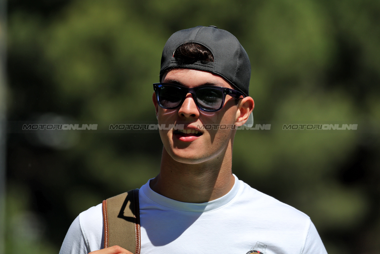 GP SPAGNA, Oliver Bearman (GBR) Haas F1 Team.

29.05.2025. Formula 1 World Championship, Rd 9, Spanish Grand Prix, Barcelona, Spain, Preparation Day.

 - www.xpbimages.com, EMail: requests@xpbimages.com © Copyright: Rew / XPB Images