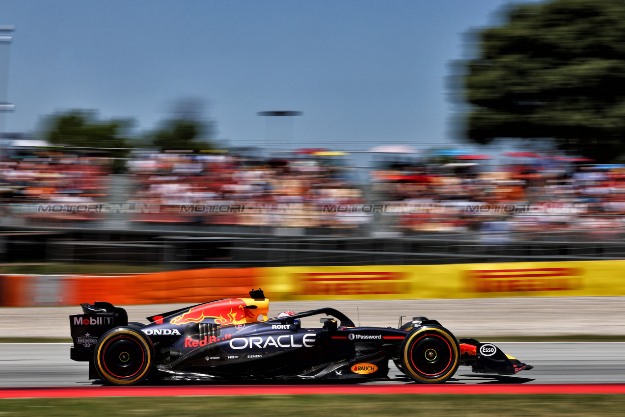 GP SPAGNA, Max Verstappen (NLD) Red Bull Racing RB21.

31.05.2025. Formula 1 World Championship, Rd 9, Spanish Grand Prix, Barcelona, Spain, Qualifiche Day.

- www.xpbimages.com, EMail: requests@xpbimages.com © Copyright: Charniaux / XPB Images