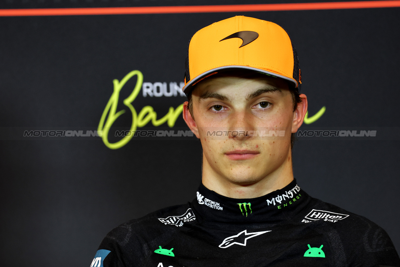 GP SPAGNA, Oscar Piastri (AUS) McLaren in the post qualifying FIA Press Conference.

31.05.2025. Formula 1 World Championship, Rd 9, Spanish Grand Prix, Barcelona, Spain, Qualifiche Day.

- www.xpbimages.com, EMail: requests@xpbimages.com © Copyright: Batchelor / XPB Images